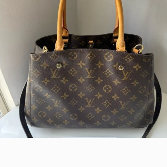 Louis Vuitton Authentic Brown Monogram Tote Bag. shoulder Bag. Women's - Picture 4 of 5
